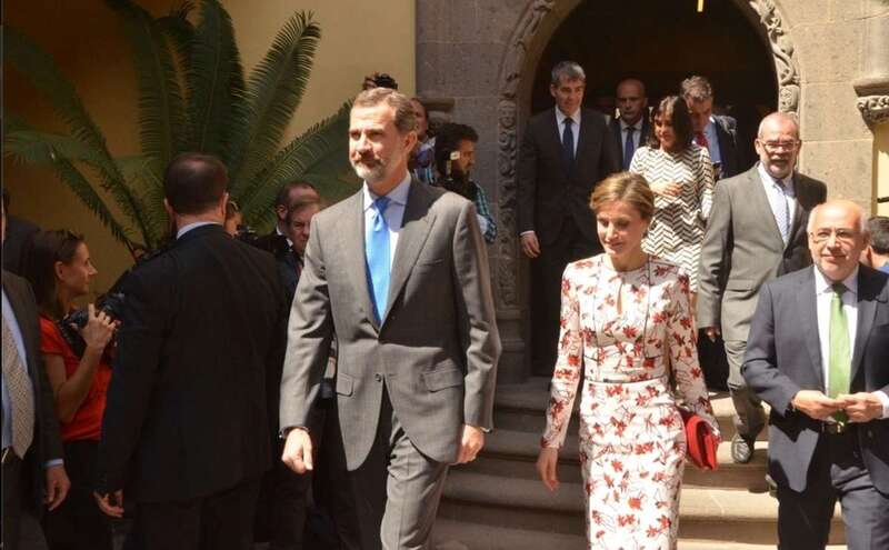 Los reyes de España en una visita a la Isla (Foto TA)